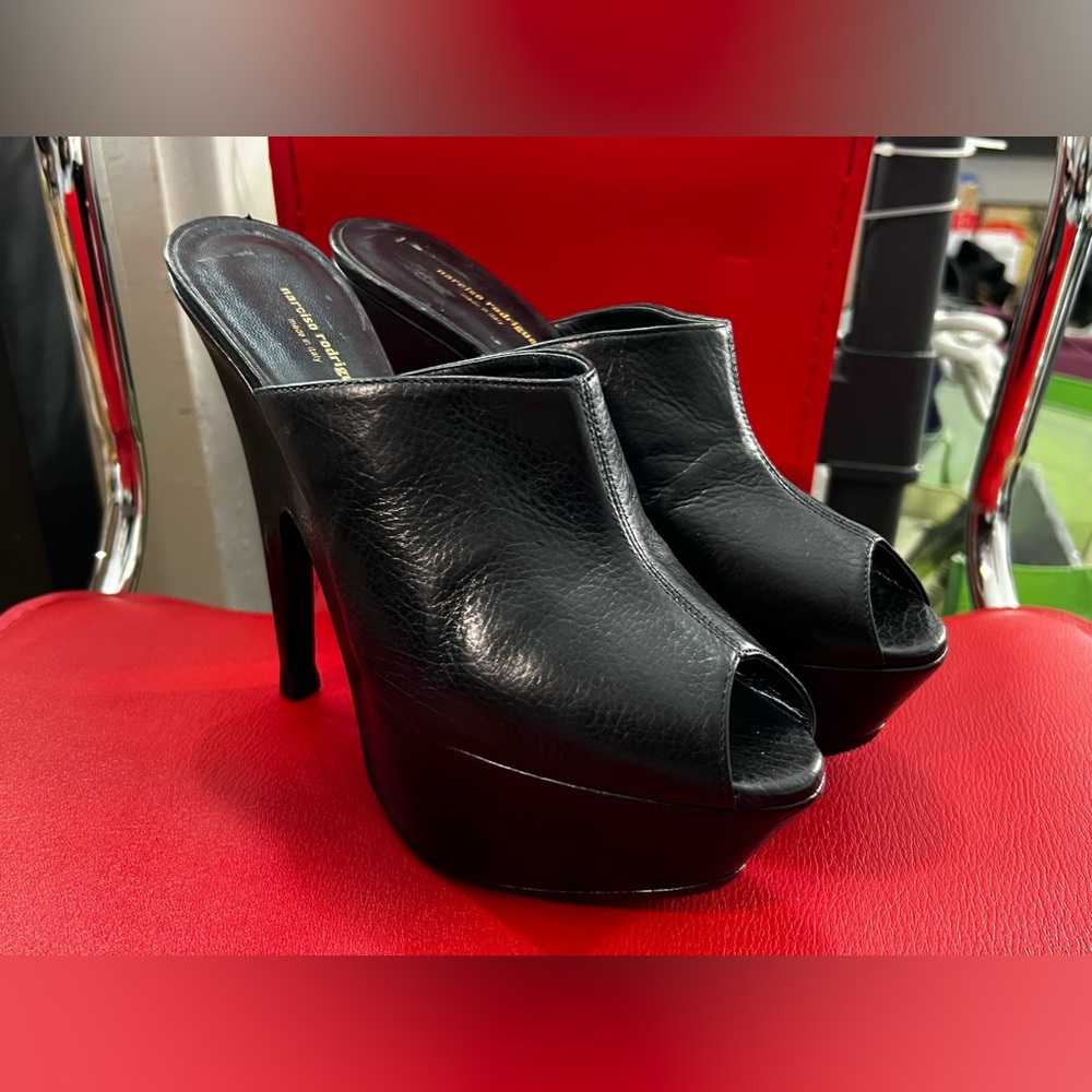 Narcisco Rodriguez Black Leather Mules Size 8